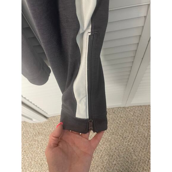 CALIA by Carrie Underwood gray watercolor print zip leg jogger leggings medium - Picture 5 of 5